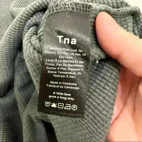 ARITZIA TNA Alter Thermal Knit Sweater Sz XS Gray Long Sleeve Pull Over Comfy - Picture 7 of 13